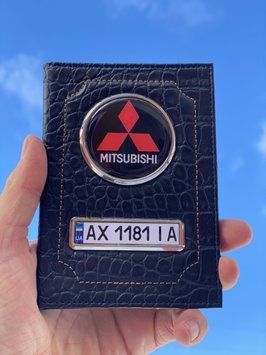 Шкіряна обкладинка для автодокументів із логотипом і годен. номером авто чорна шкіра крокодила