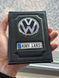 Кожаная обложка для автодокументов с логотипом VOLKSWAGEN и гос. номером авто ребристая кожа с черной ниткою