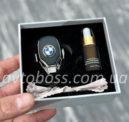 Ароматизатор повітря у авто з логотопом BMW ХРОМ Автопарфюм преміум сегмент подарункова упаковка