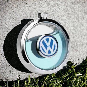 Ароматизатор в авто VOLKSWAGEN Автопарфюм в дефлектор авто