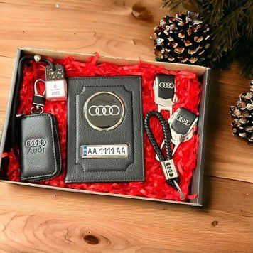 Подарунковий набір аксесуарів DELUXE з логотипом AUDI