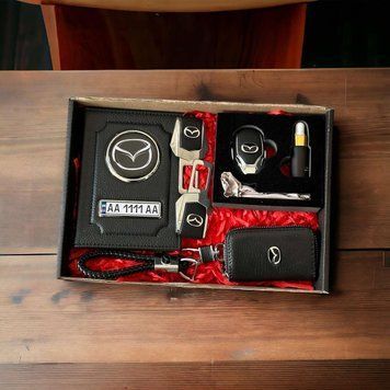 Подарочный набор авто аксесуаров PREMIUM с логотипом MAZDA
