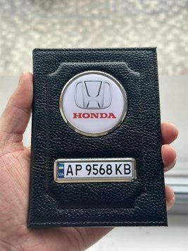 Шкіряна обкладинка для автодокументів із логотипом HONDAі держ. номером авто ребриста шкіра з чорною ниткою