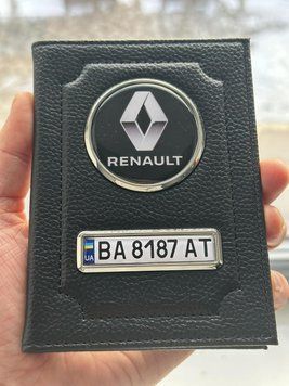 Шкіряна обкладинка для автодокументів із логотипом RENAULT і годен. номером авто ребриста шкіра з чорною ниткою