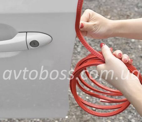 Молдинг для захисту дверей Червоний 5м. Стрічка на кромку дверей Захисний торцевій молдинг дверей авто - 5м
