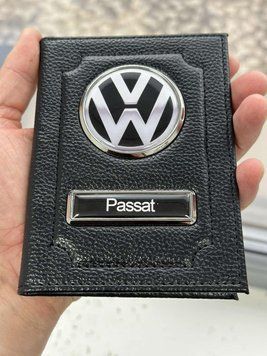 Шкіряна обкладинка для автодокументів із логотипом VOLKSWAGEN і держ. номером авто ребриста шкіра з чорною ниткою