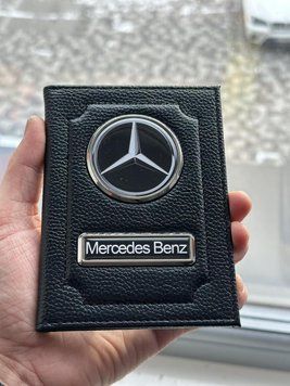 Шкіряна обкладинка для автодокументів із логотипом MERCEDES і годен. номером авто ребриста шкіра з чорною ниткою