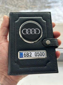Портмоне для автодокументов и денег Кожаная обложка с логотипом AUDI и гос. номером авто
