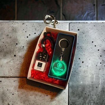 Подарочный набор SKODA LED брелок кристал + автопарфюм